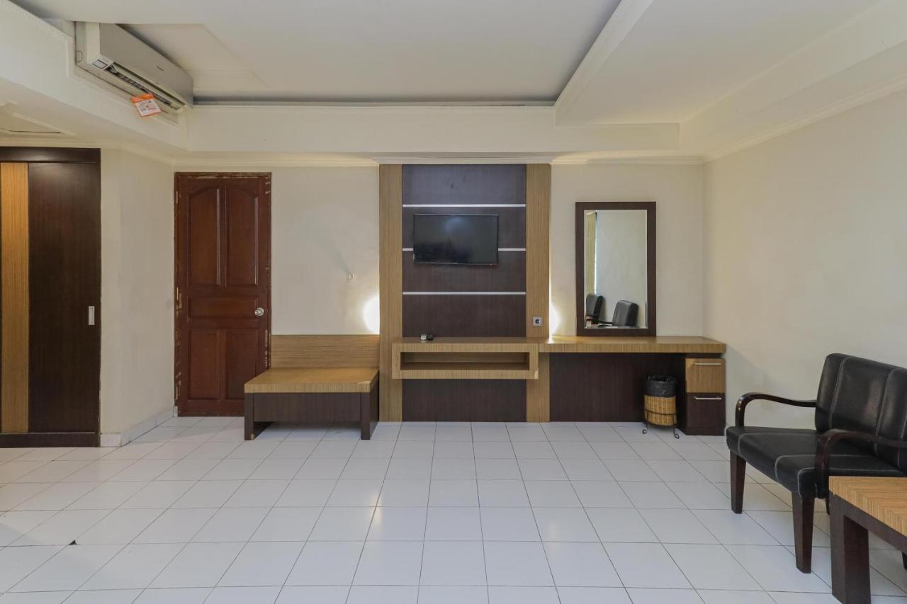 Urbanview Hotel Taman Suci Denpasar  Exterior photo