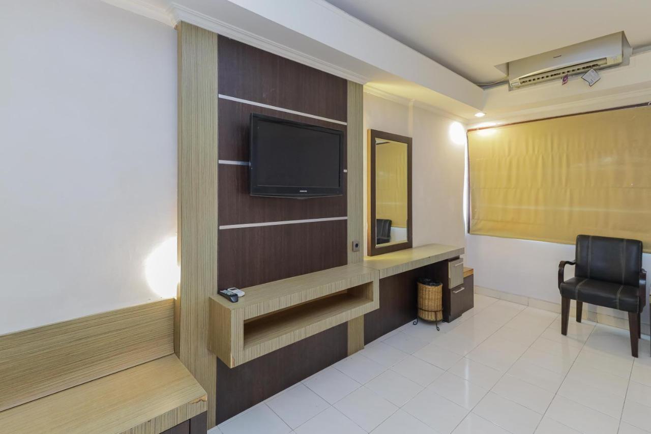 Urbanview Hotel Taman Suci Denpasar  Exterior photo